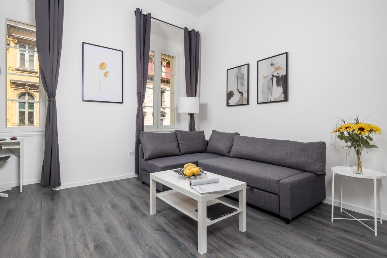 Apartment Nest In 1 Fiume Kültér fotó